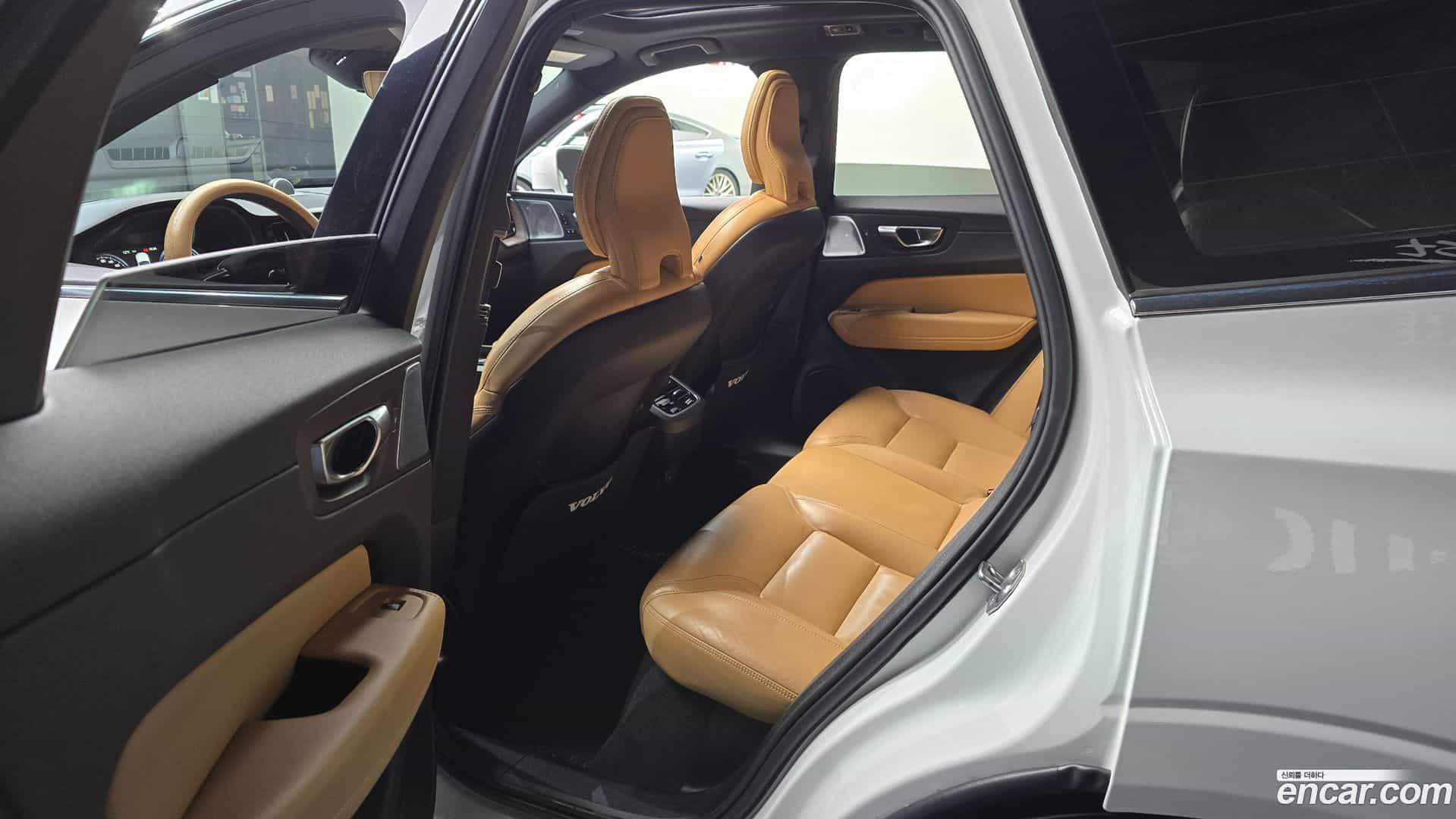XC60 Volvo 2021.4-OPTION-015