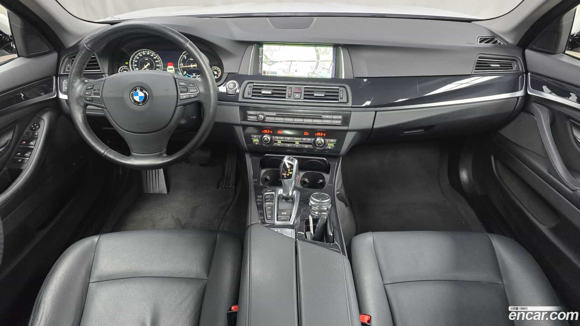 5-Series BMW 2016.0-INNER-007