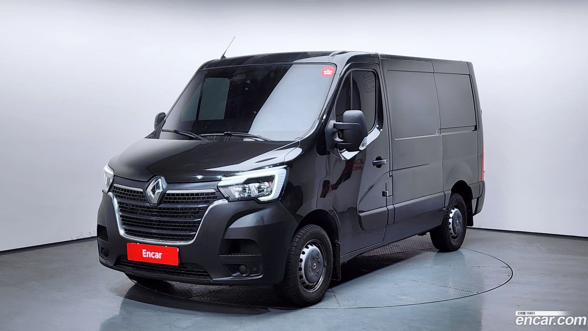 Main__Slider__Photo:Master Renault Korea 2020.2-0