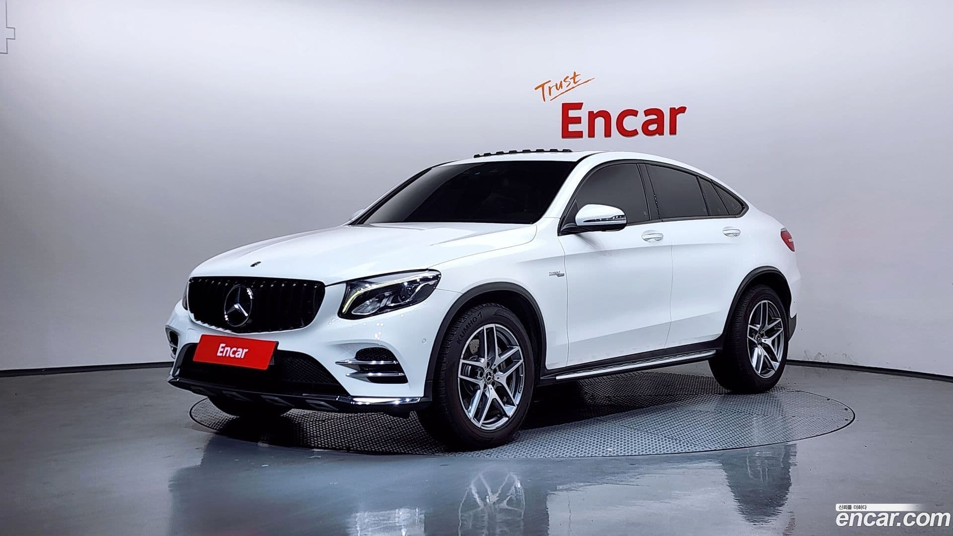 Main__Slider__Photo:GLC-Class Mercedes-Benz 2017.6-0