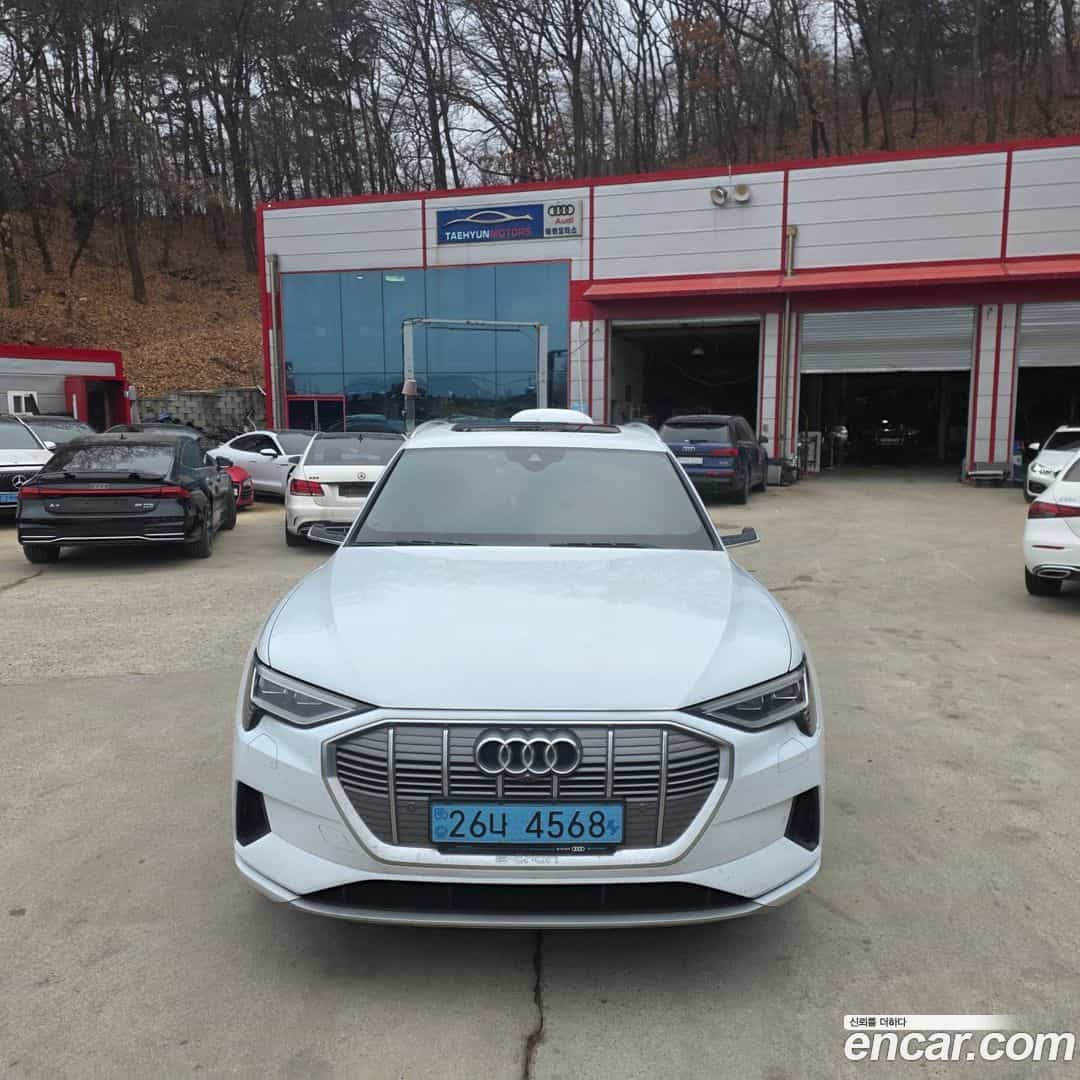 e-tron Audi 2020.5-OUTER-001