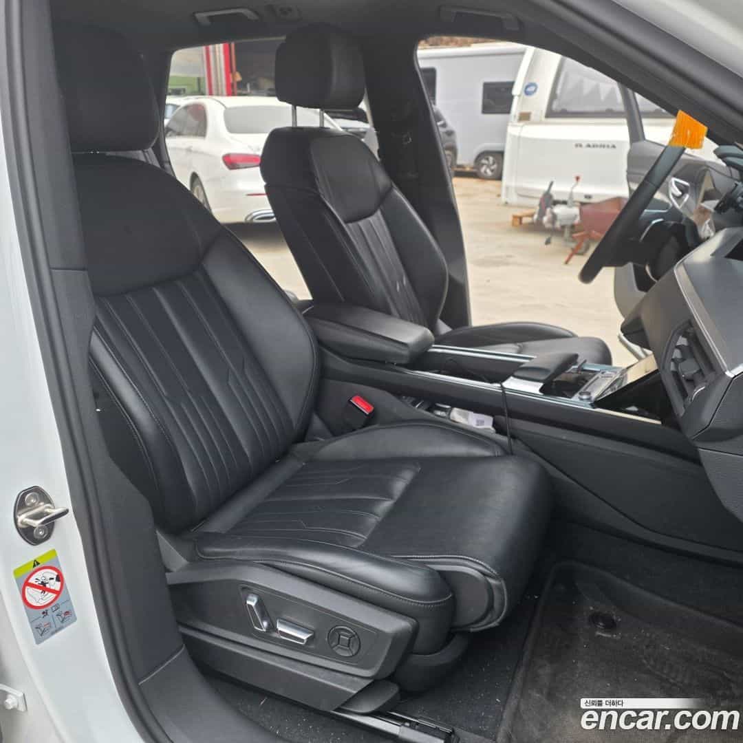 e-tron Audi 2020.5-INNER-010