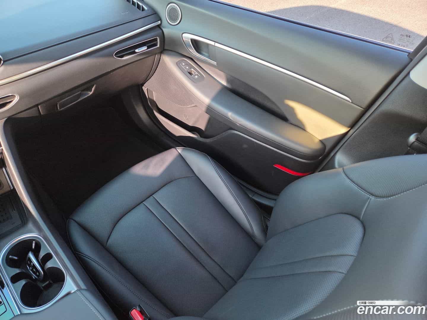 Sonata Hyundai 2021.0-INNER-009