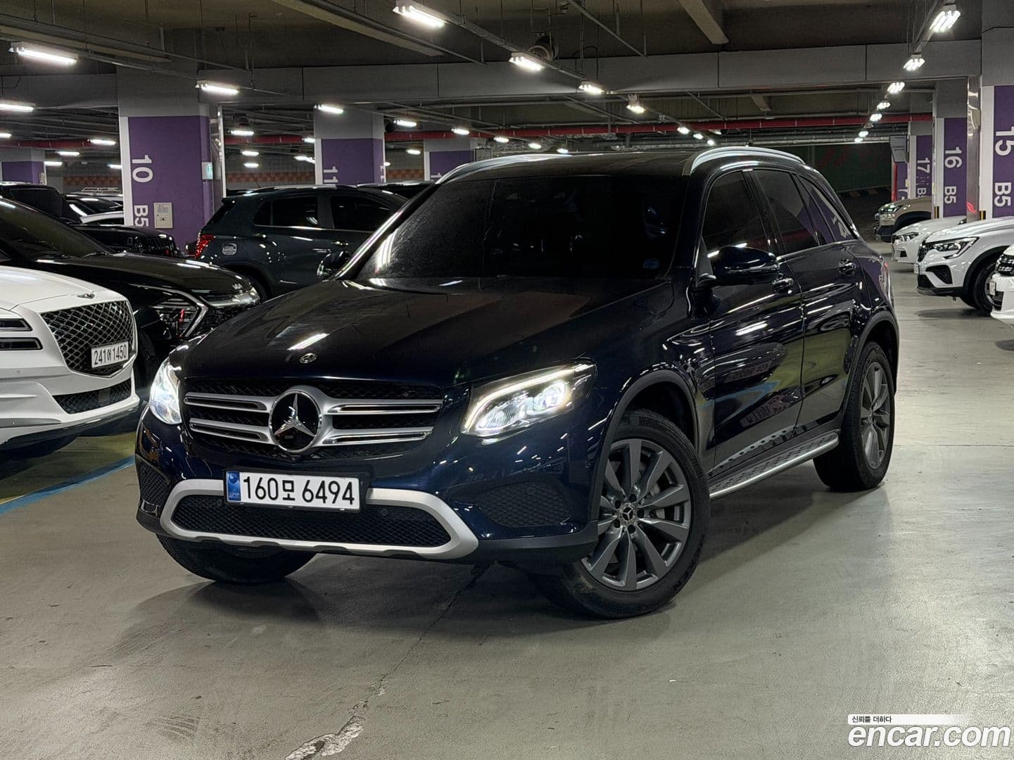 Main__Slider__Photo:GLC-Class Mercedes-Benz 2019.6-0