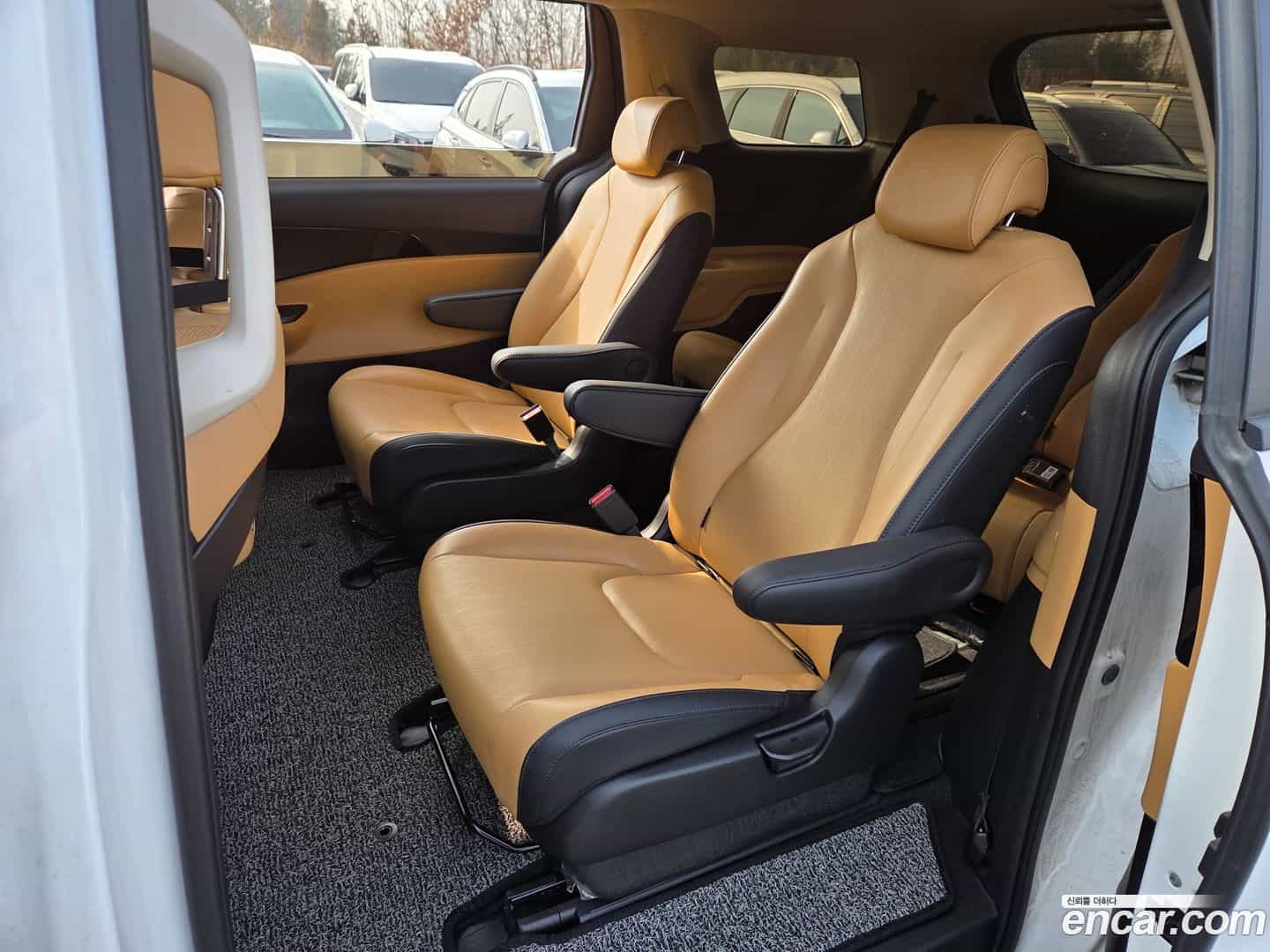 Canival Kia 2021.6-OPTION-017