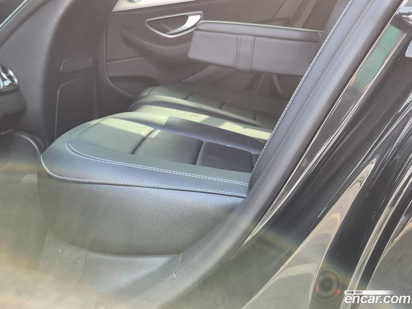 E-Class Mercedes-Benz 2019.3-INNER-009