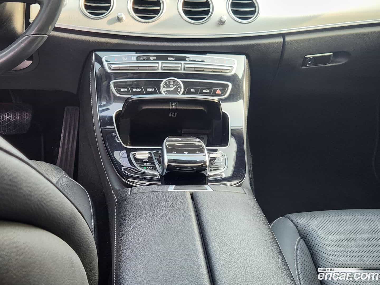 E-Class Mercedes-Benz 2019.3-OPTION-015