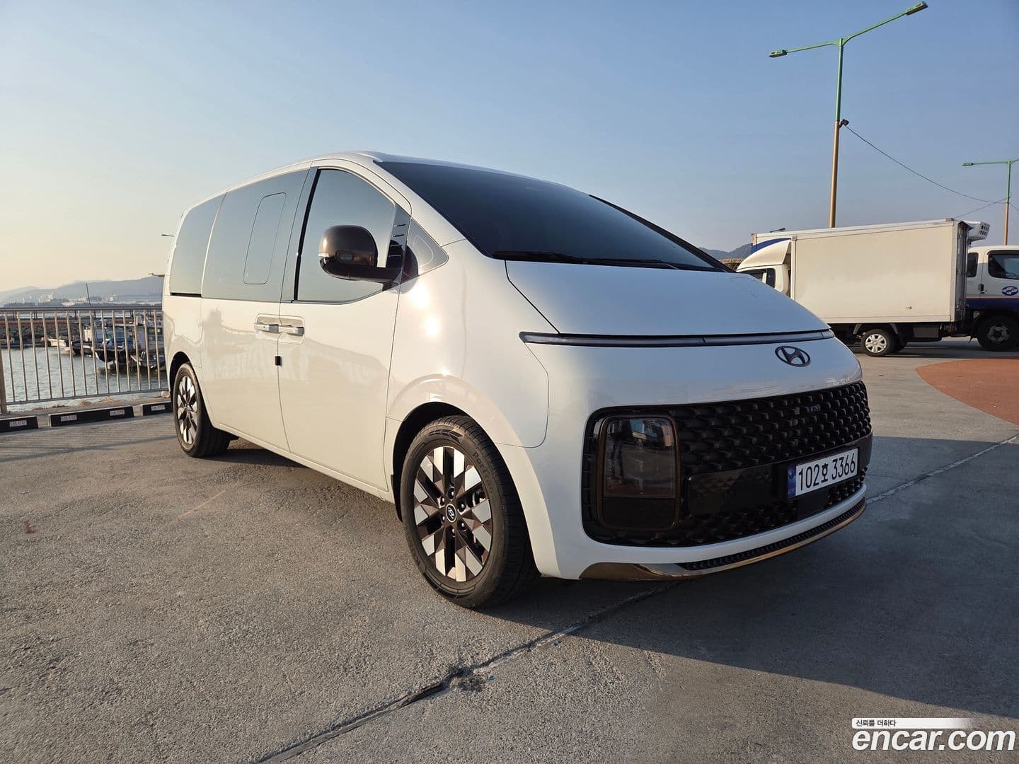 Main__Slider__Photo:Staria Hyundai 2023.4-0