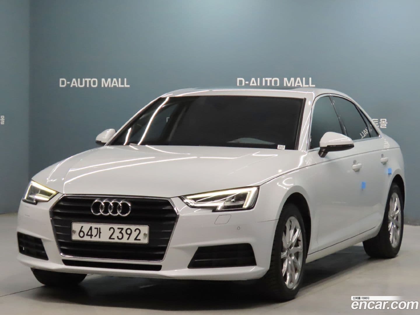 Main__Slider__Photo:A4 Audi 2018.7-0
