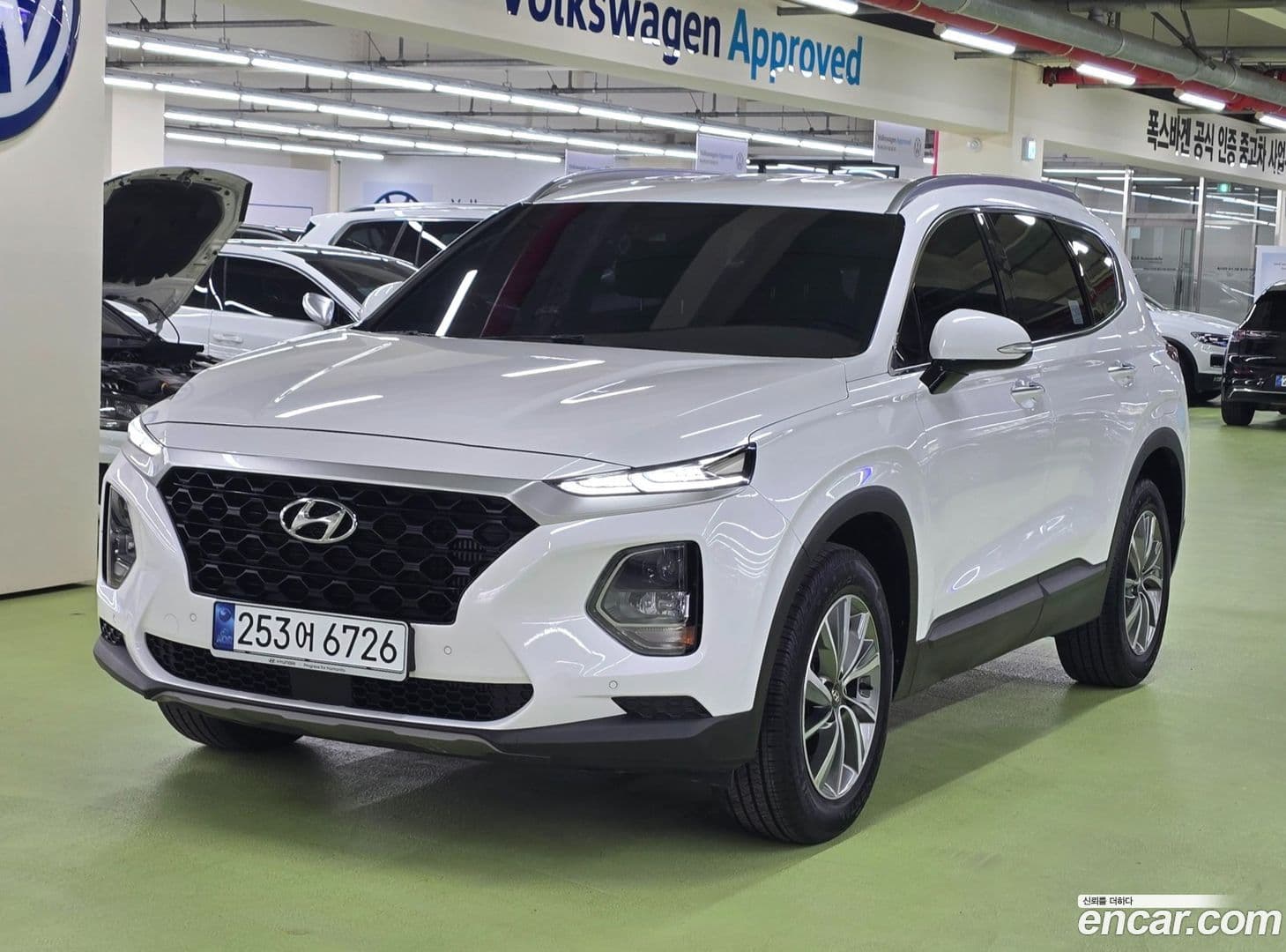 Main__Slider__Photo:Santafe Hyundai 2019.0-0