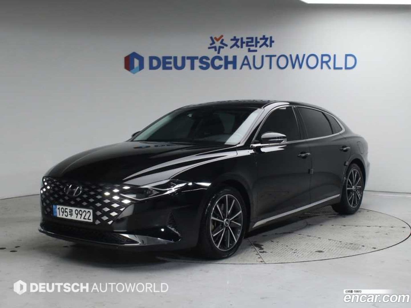 Main__Slider__Photo:Grandeur Hyundai 2020.4-0