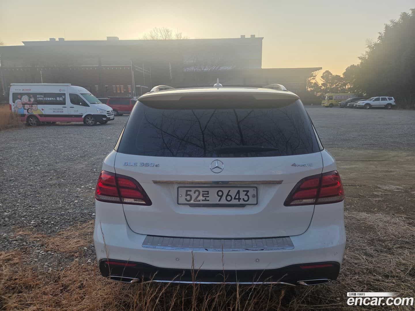 GLE-Class Mercedes-Benz 2017.2-OUTER-004