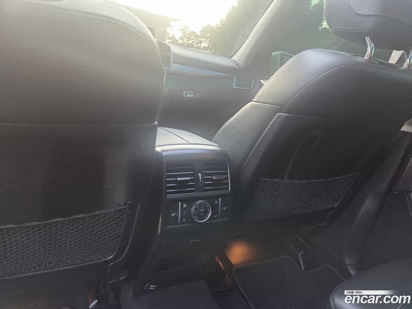 GLE-Class Mercedes-Benz 2017.2-INNER-008