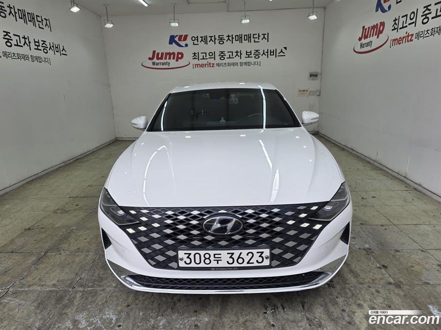 Main__Slider__Photo:Grandeur Hyundai 2021.11-0