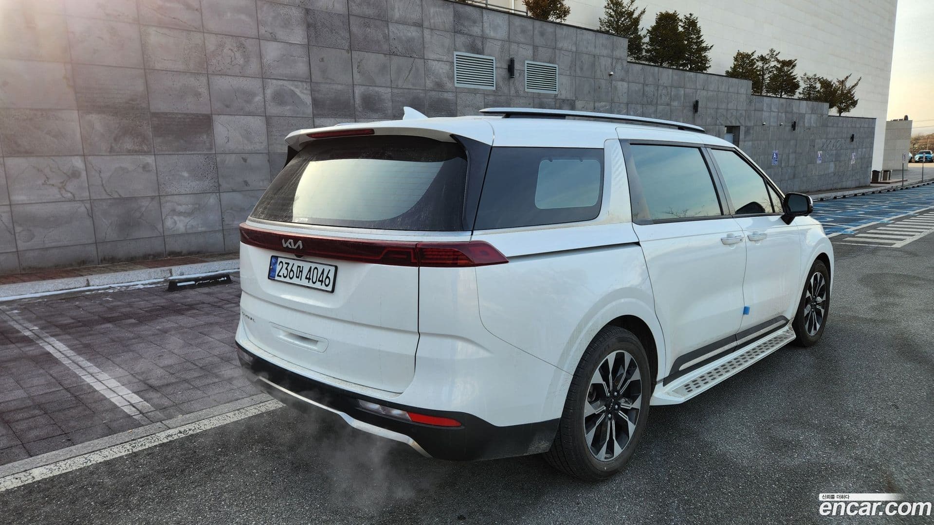 Main__Slider__Photo:Canival Kia 2021.9-4