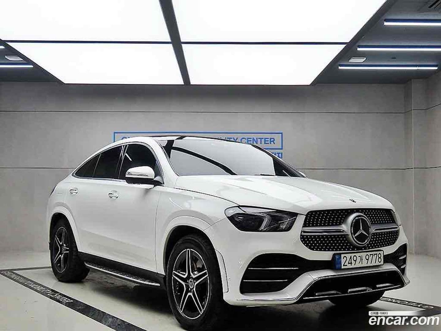Main__Slider__Photo:GLE-Class Mercedes-Benz 2021.2-0