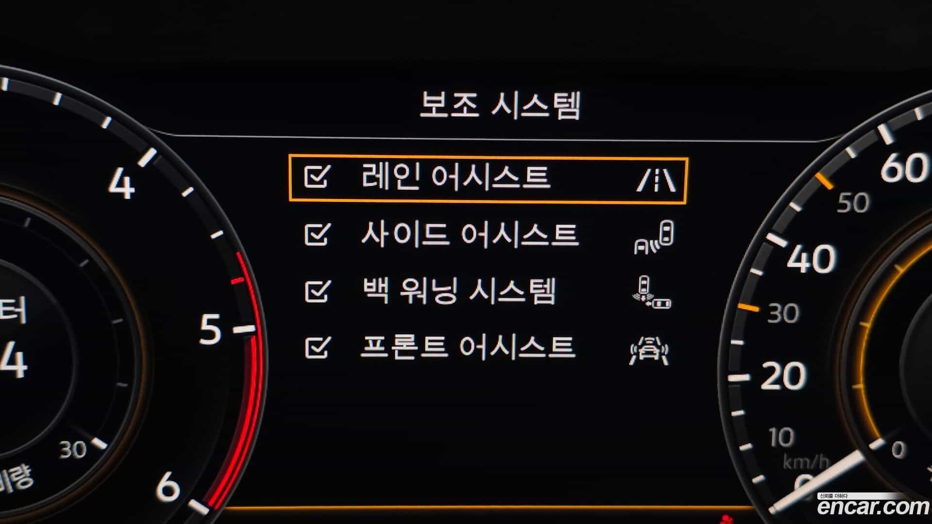 Passat Volkswagen 2018.3-OPTION-020
