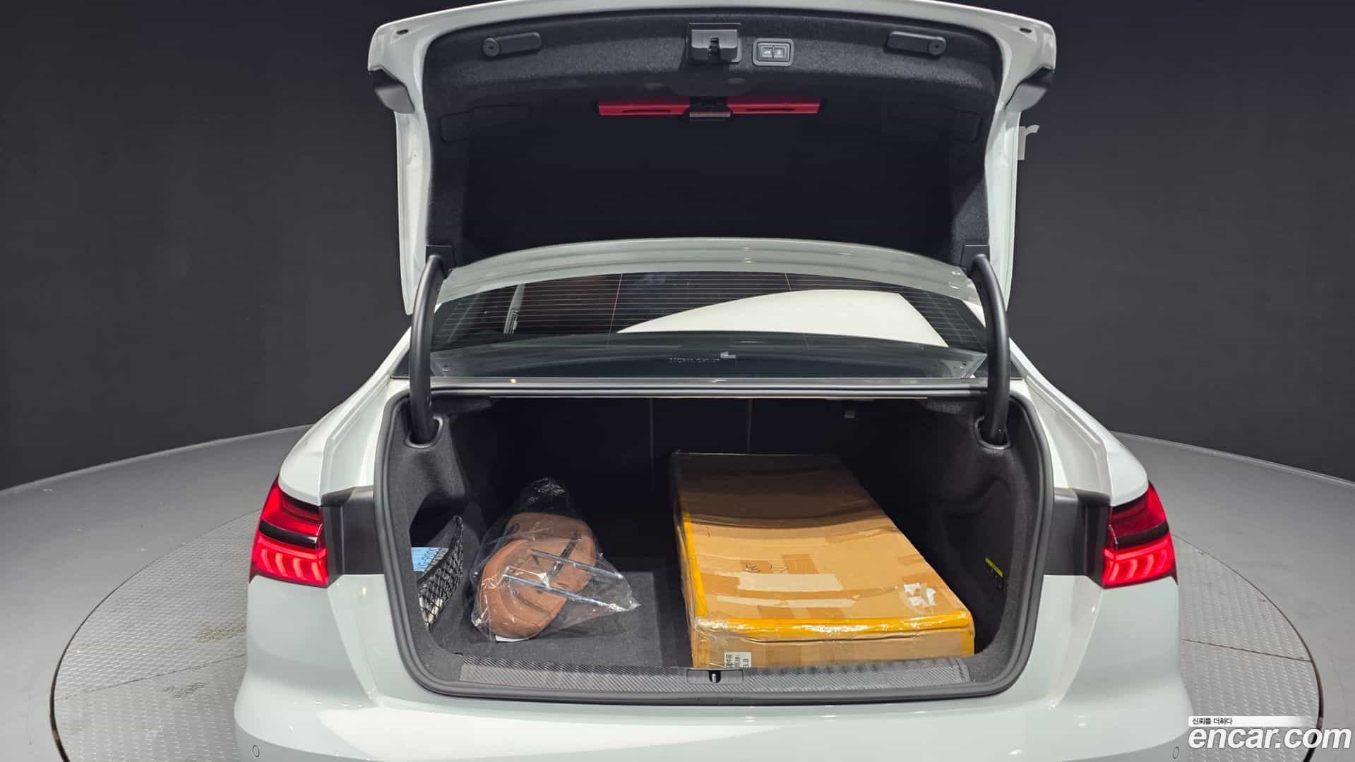 A6 Audi 2020.8-OPTION-024