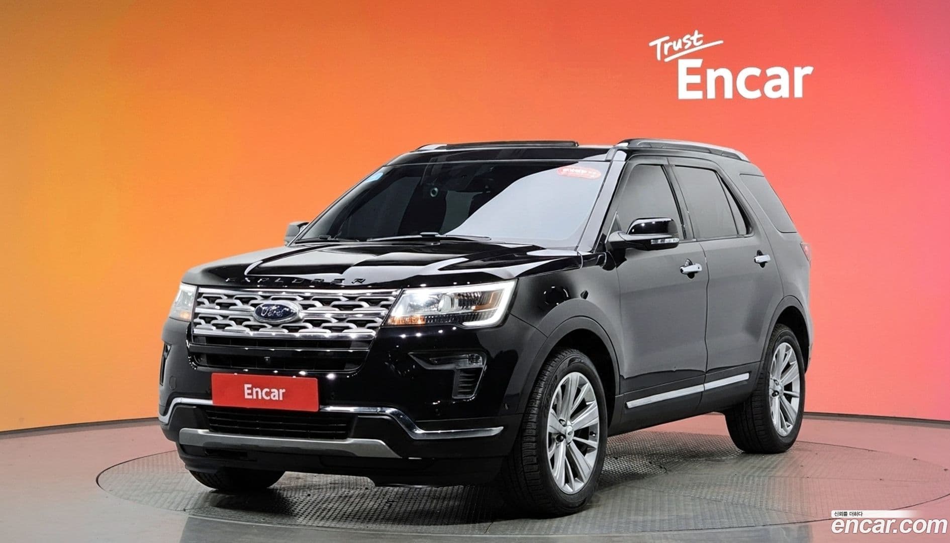 Main__Slider__Photo:Explorer Ford 2019.6-0