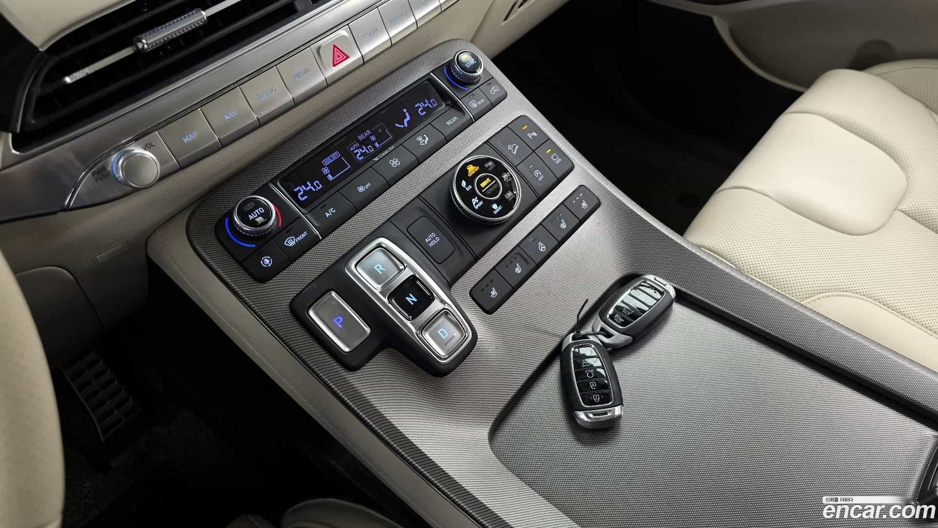 Palisade Hyundai 2021.2-INNER-009