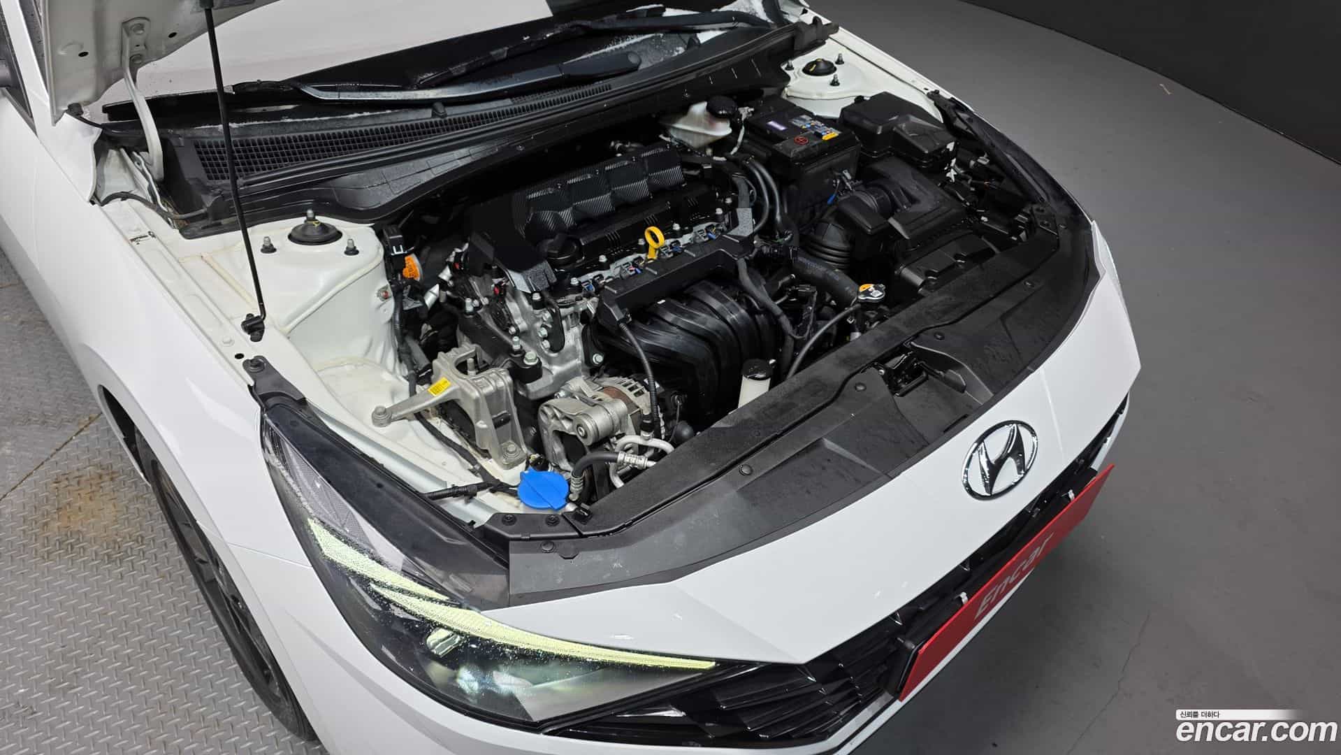 AVANTE Hyundai 2021.2-INNER-006