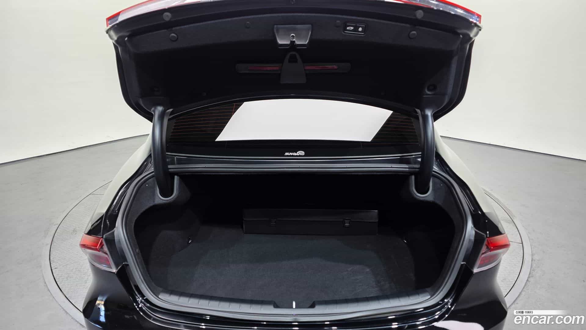Grandeur Hyundai 2022.3-OPTION-024