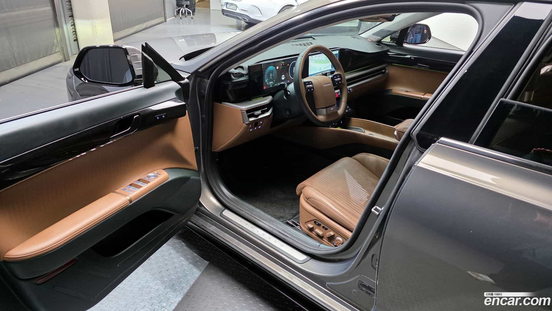 Grandeur Hyundai 2023.5-INNER-010