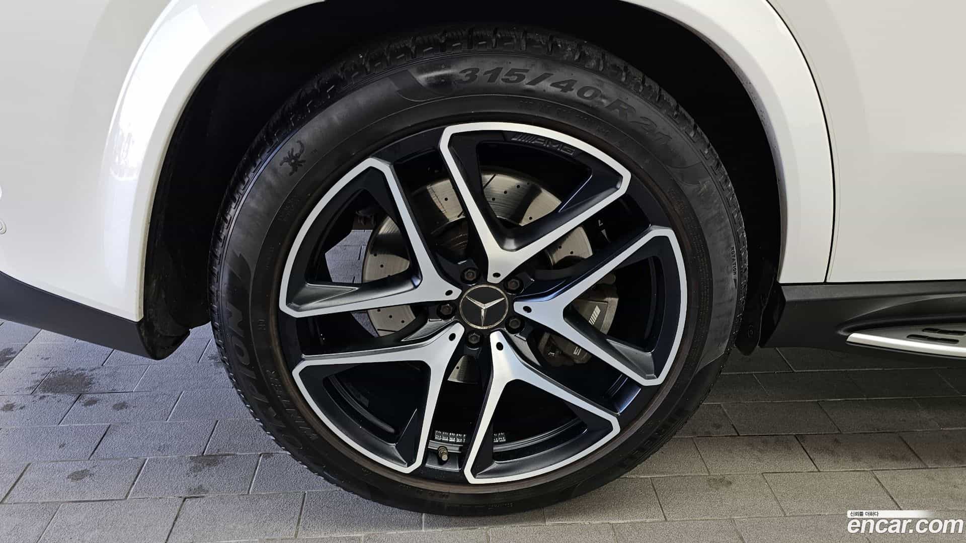GLE-Class Mercedes-Benz 2022.2-OUTER-005