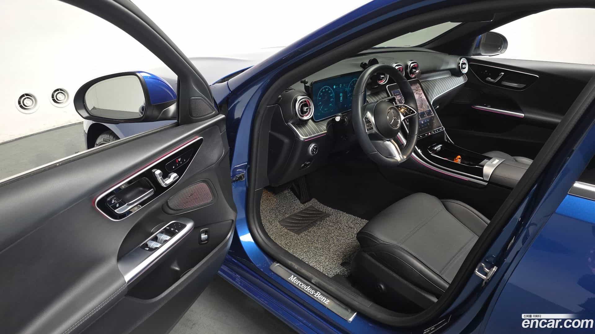 C-Class Mercedes-Benz 2023.1-OPTION-015