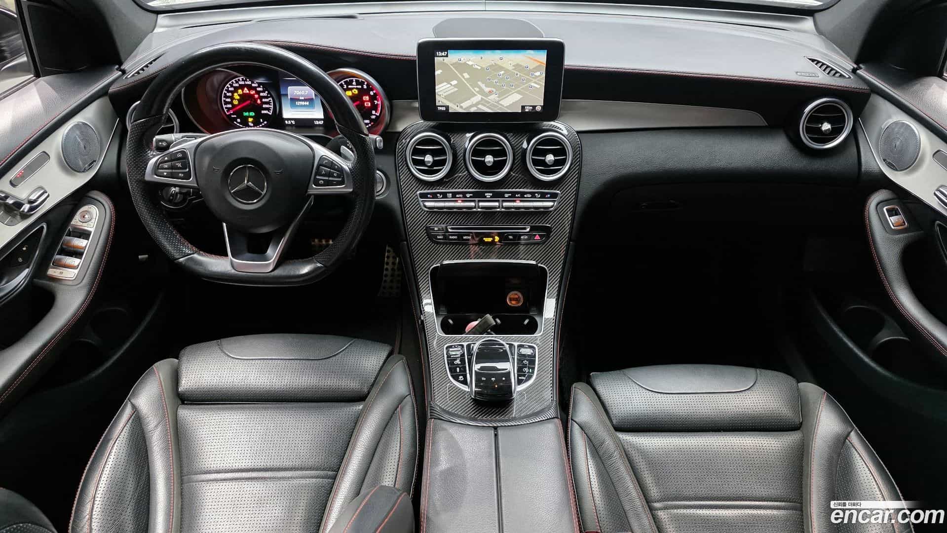 GLC-Class Mercedes-Benz 2017.2-INNER-007