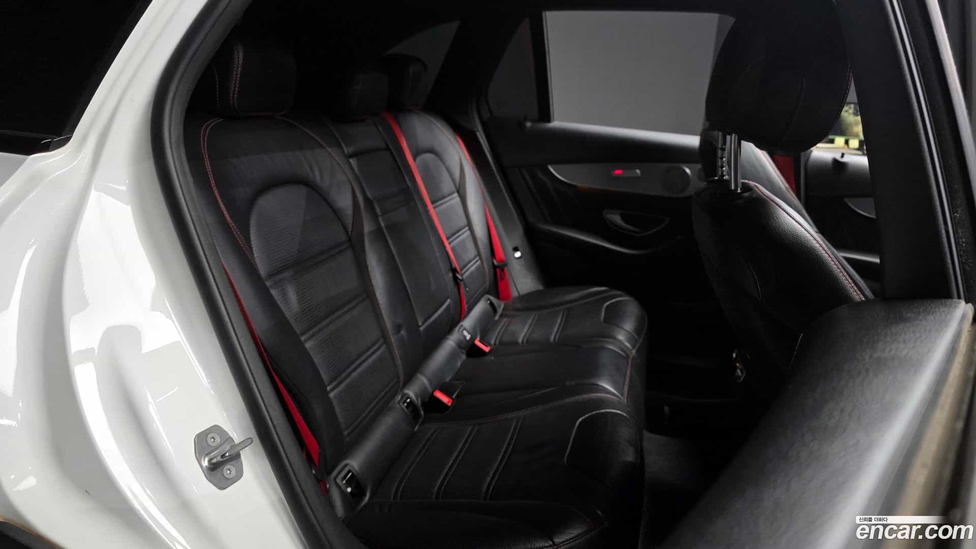 GLC-Class Mercedes-Benz 2017.2-OPTION-016