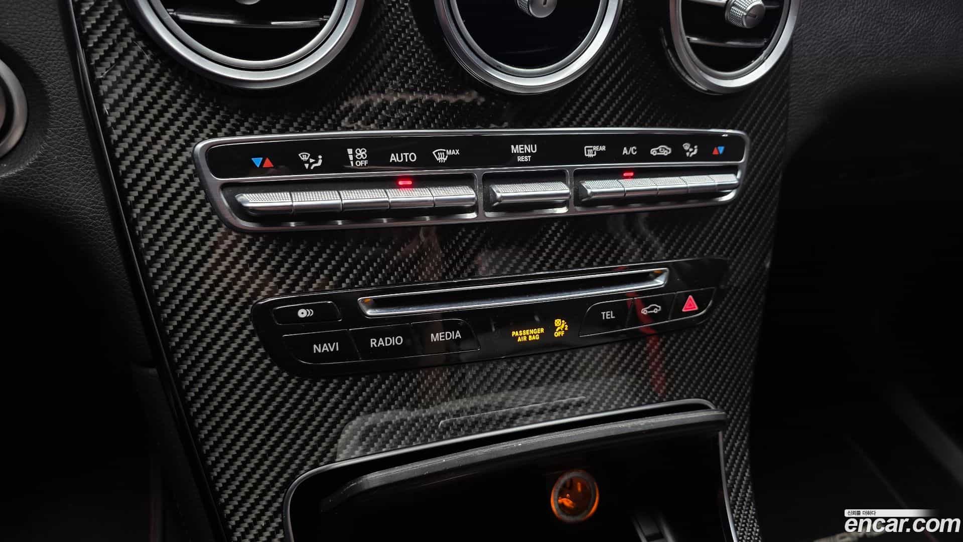 GLC-Class Mercedes-Benz 2017.2-OPTION-021