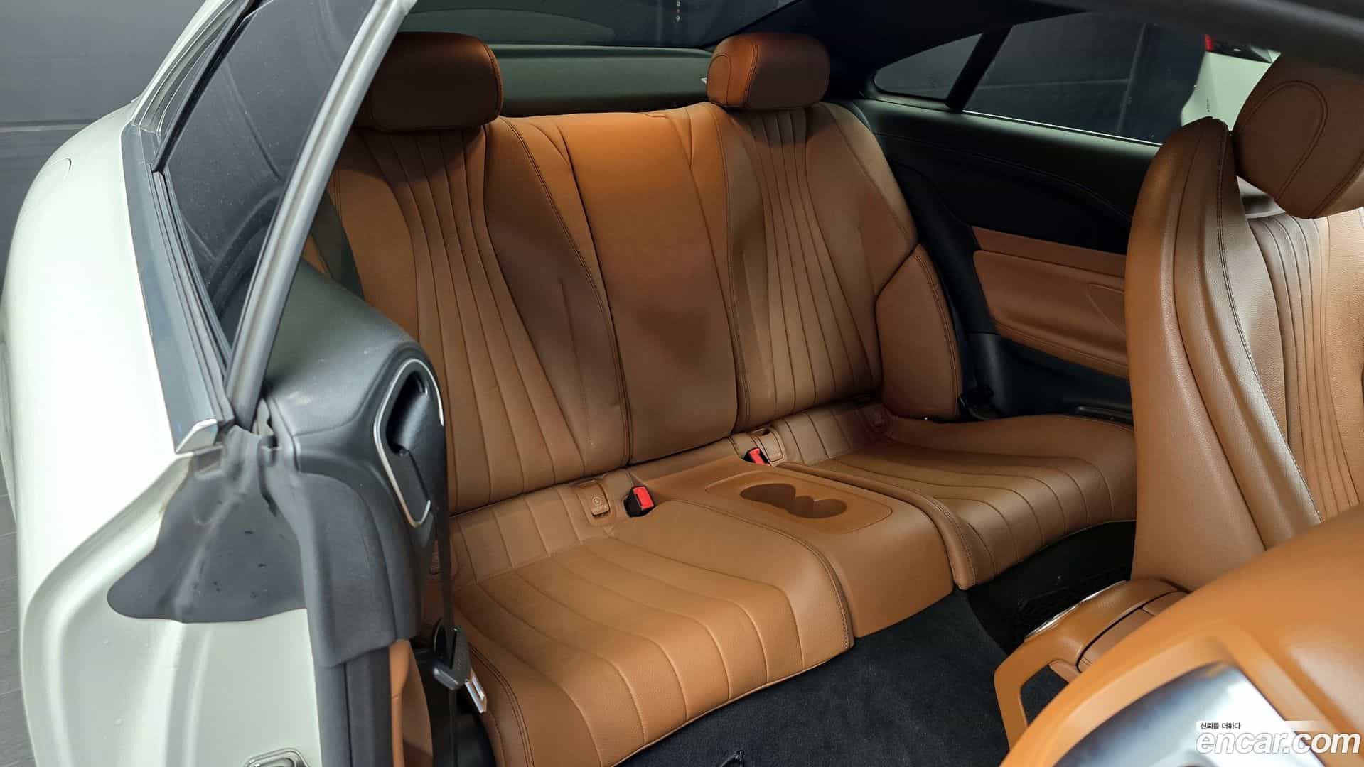 E-Class Mercedes-Benz 2019.3-OPTION-016