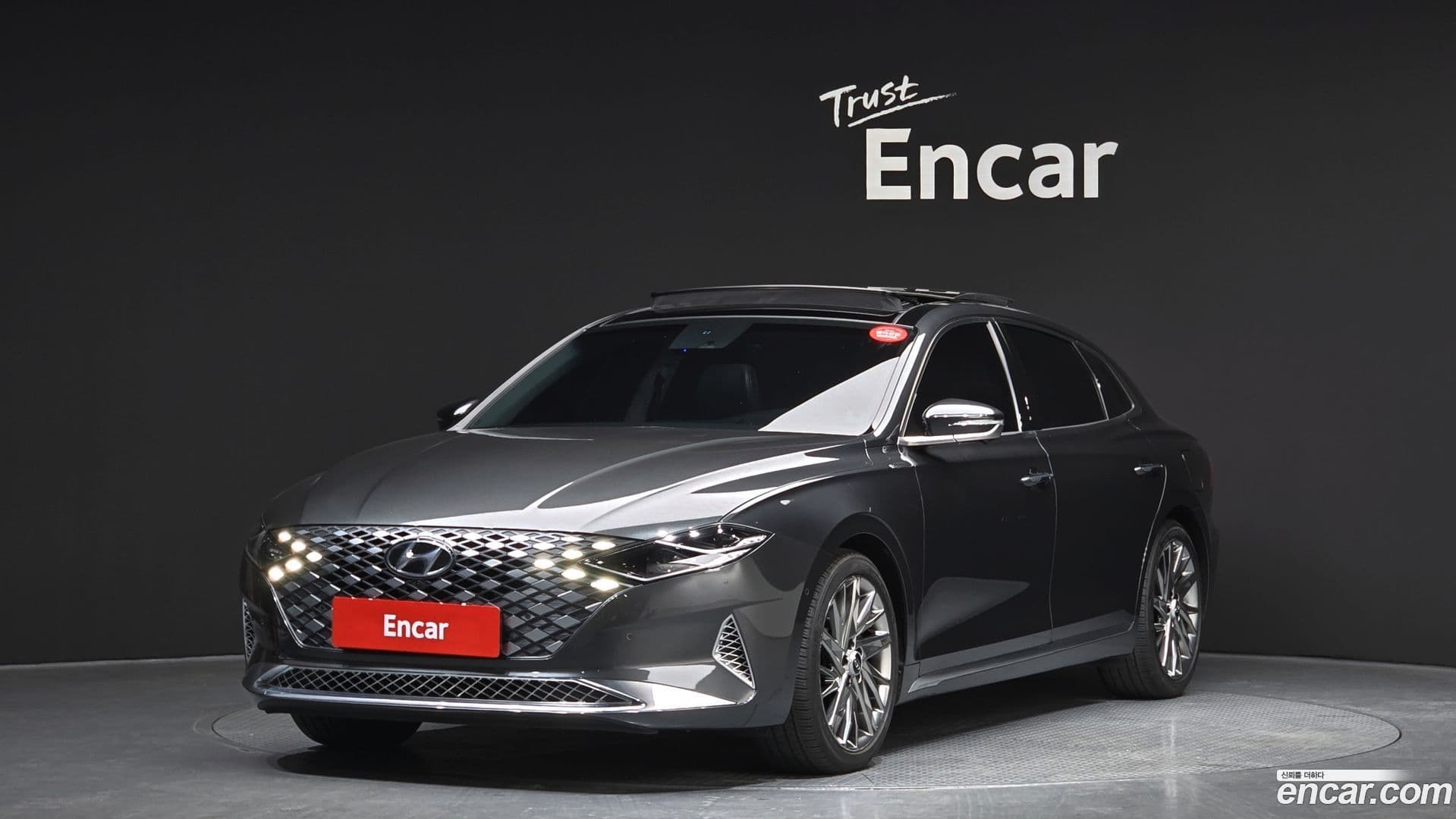 Main__Slider__Photo:Grandeur Hyundai 2020.2-0