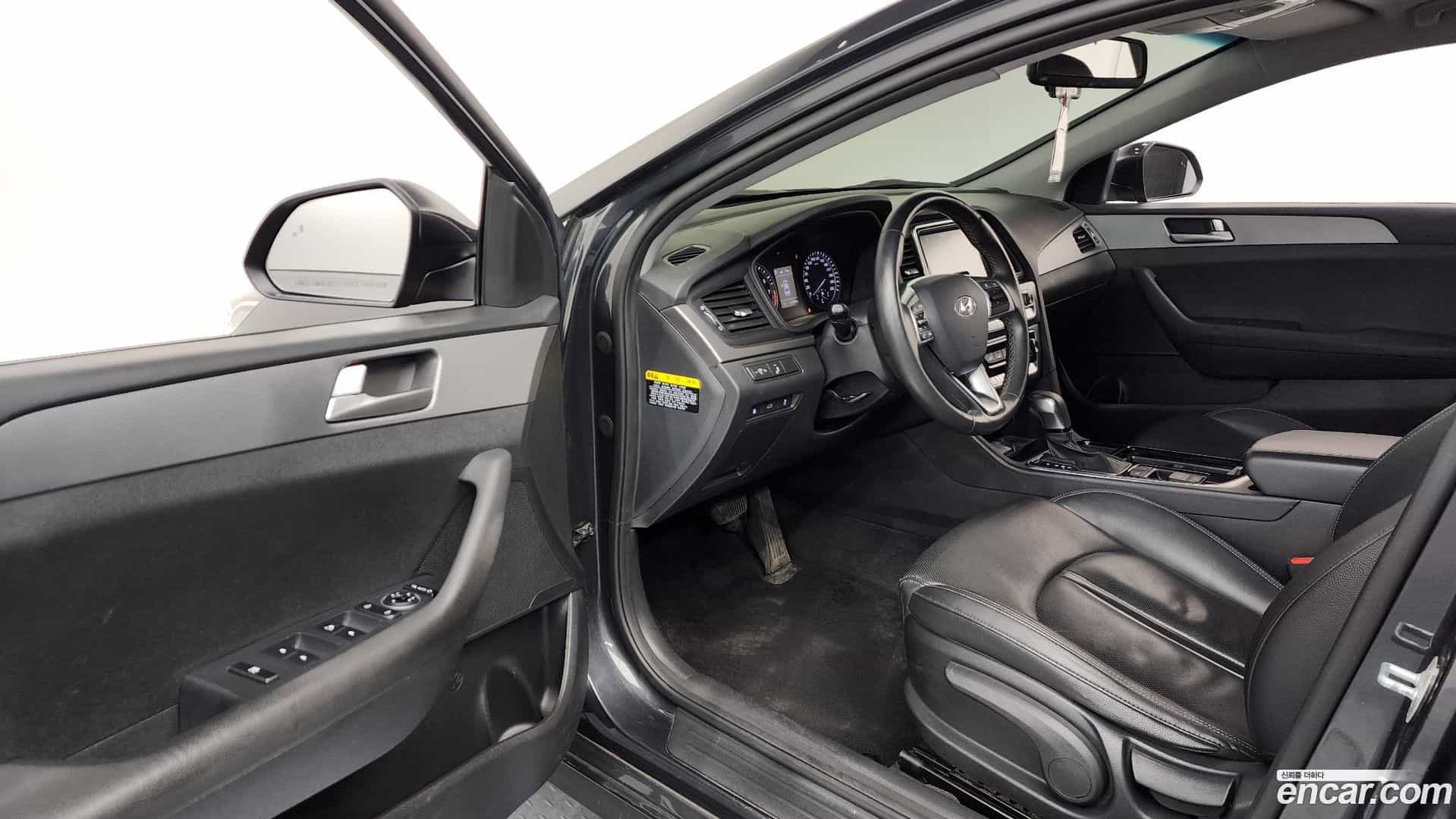 Sonata Hyundai 2019.0-INNER-010