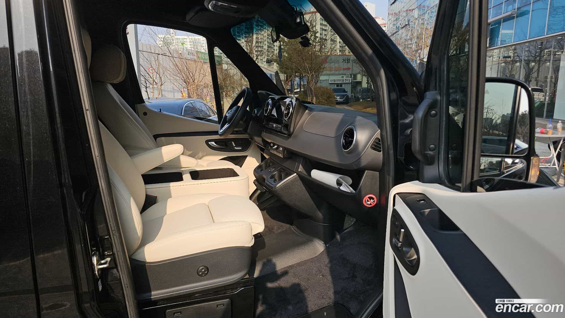 Sprinter Mercedes-Benz 2022.11-INNER-010