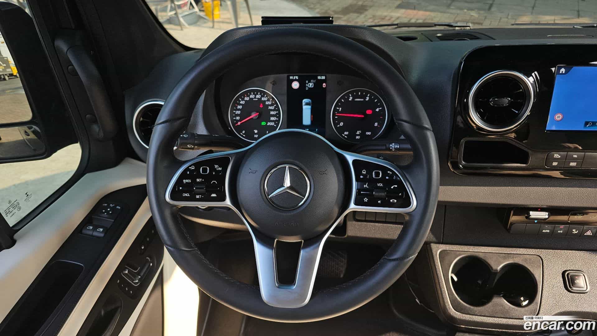 Sprinter Mercedes-Benz 2022.11-OPTION-017