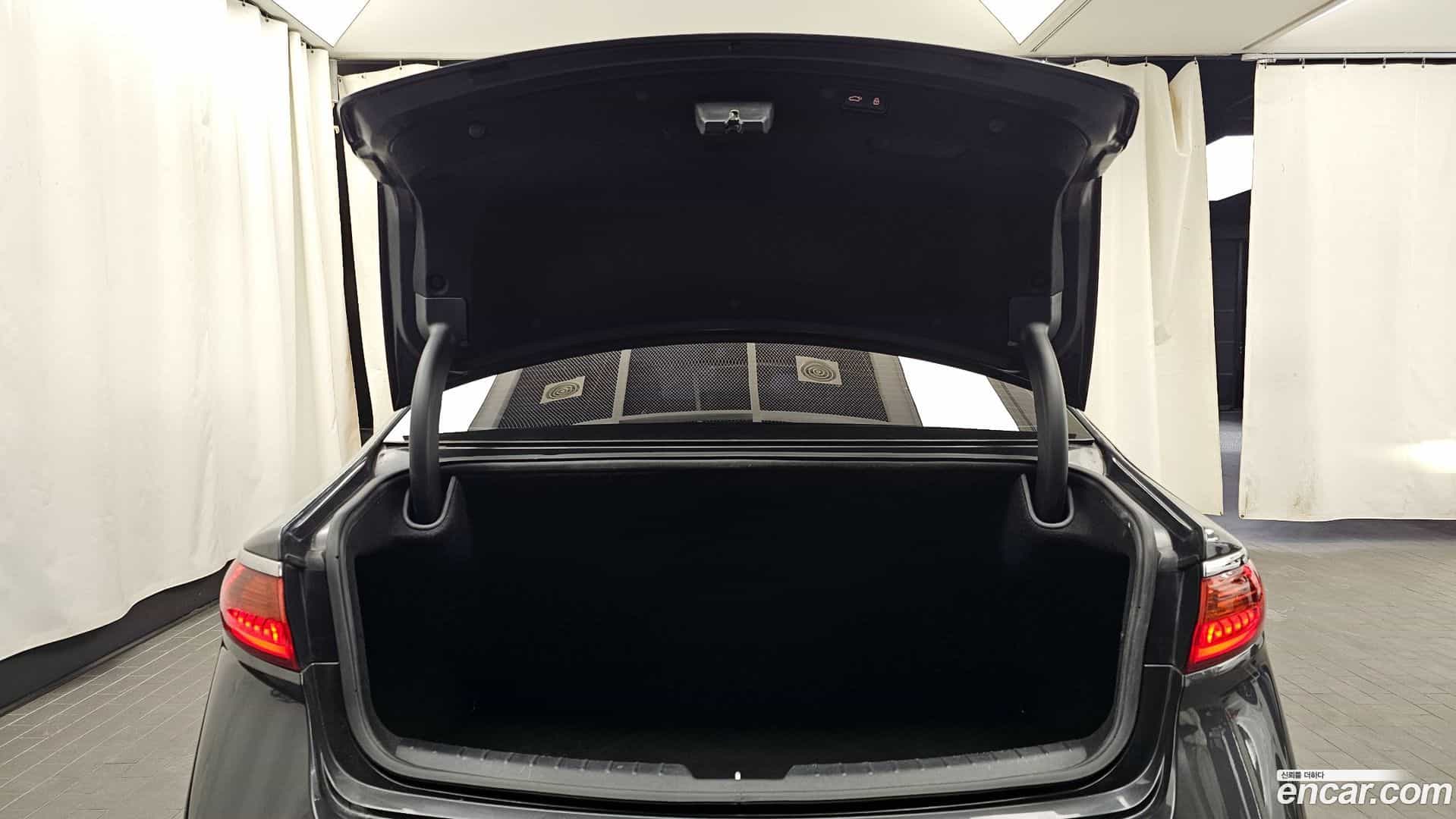 K7 Kia 2019.0-OPTION-024