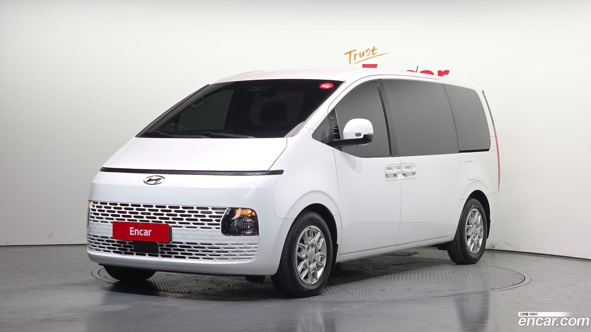 Main__Slider__Photo:Staria Hyundai 2022.11-0