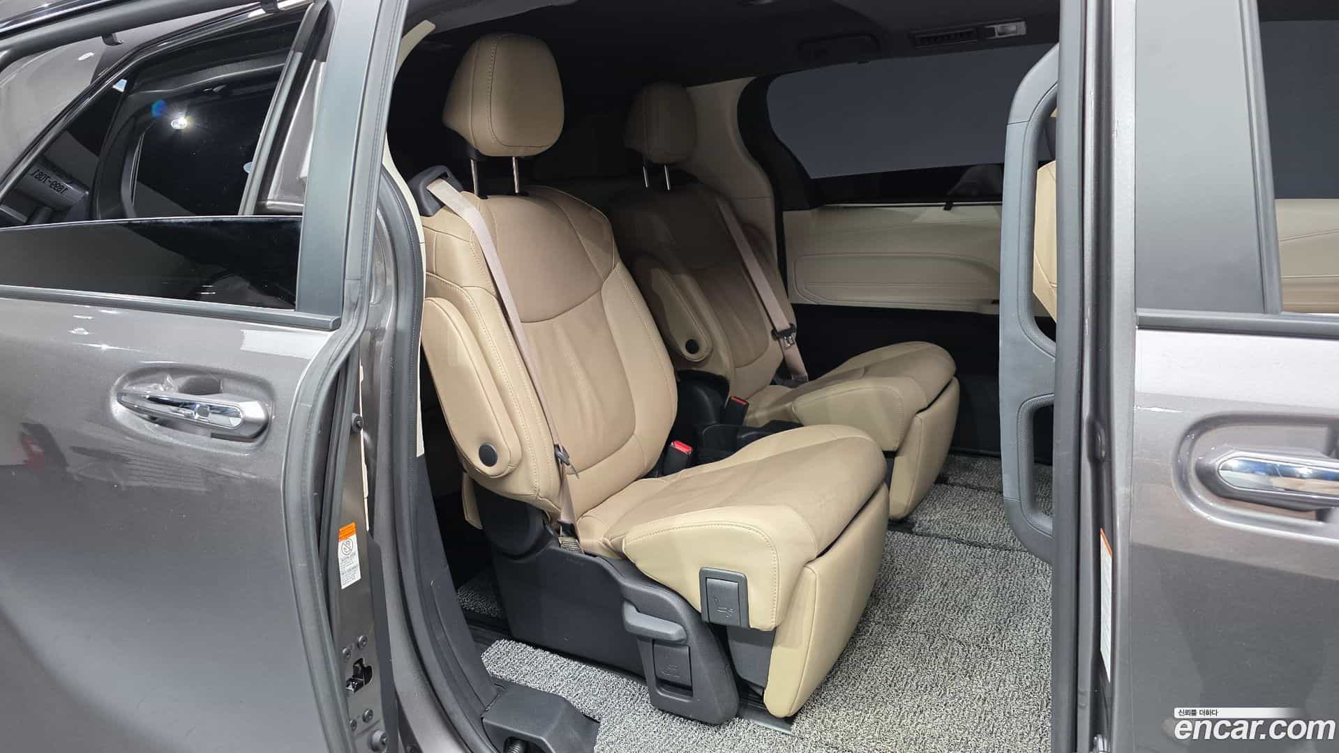Sienna Toyota 2023.11-OPTION-016