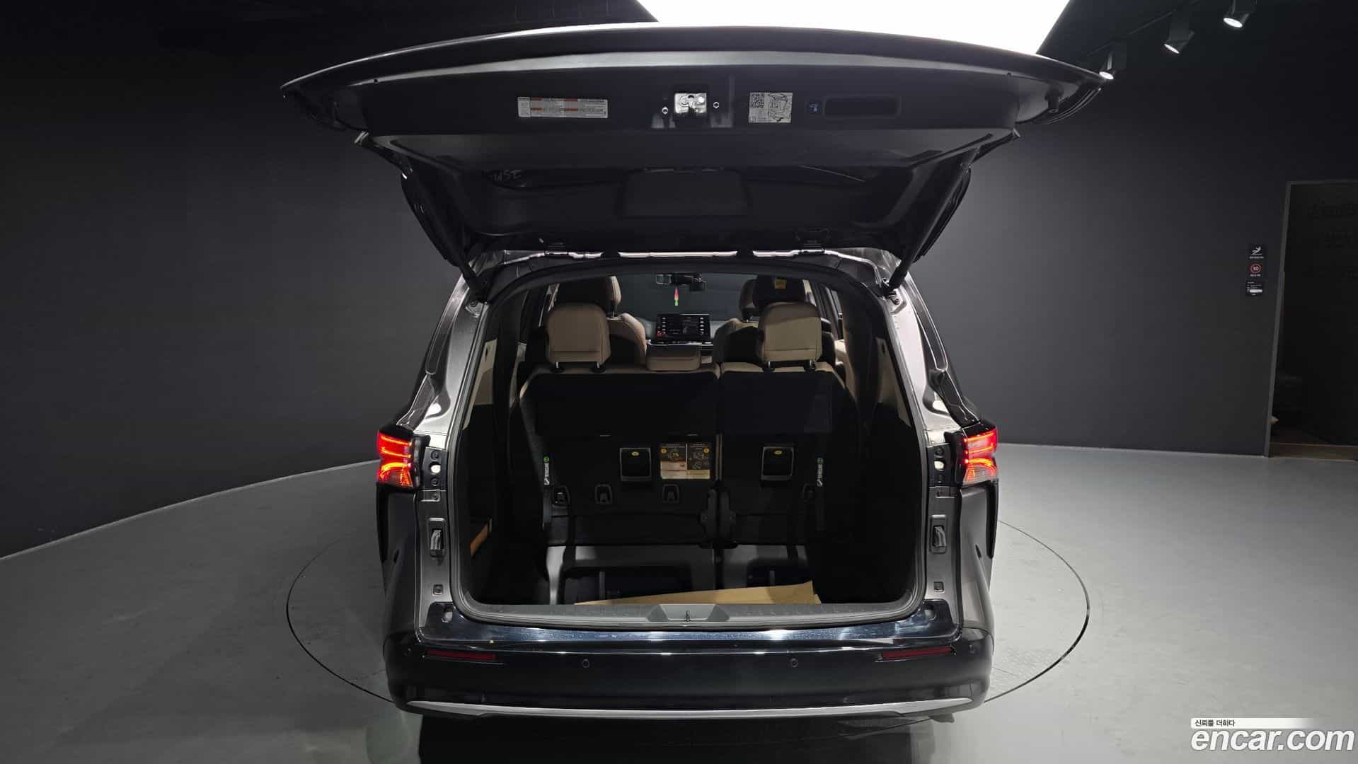 Sienna Toyota 2023.11-OPTION-024