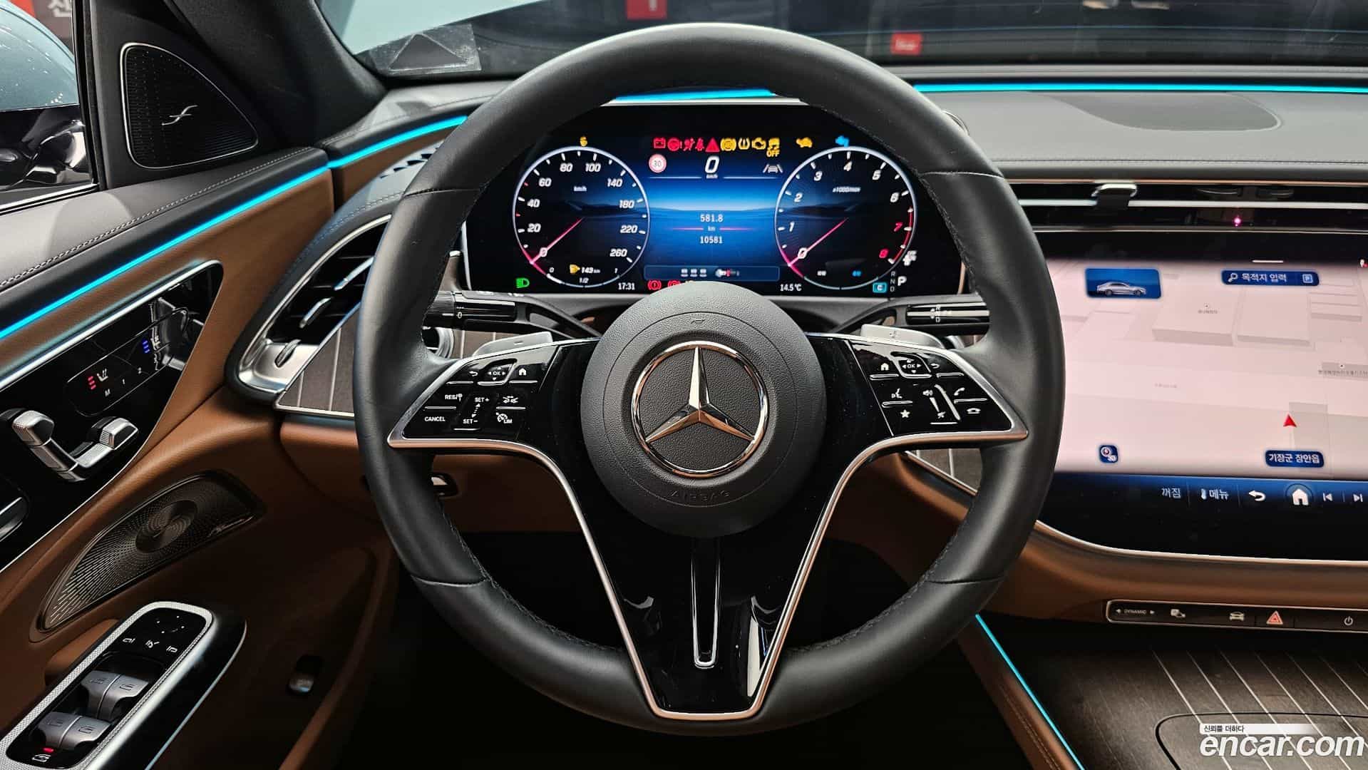 E-Class Mercedes-Benz 2024.7-OPTION-017