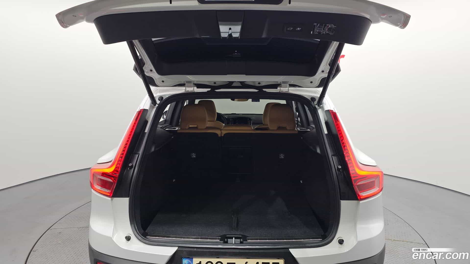 XC40 Volvo 2022.2-OPTION-024