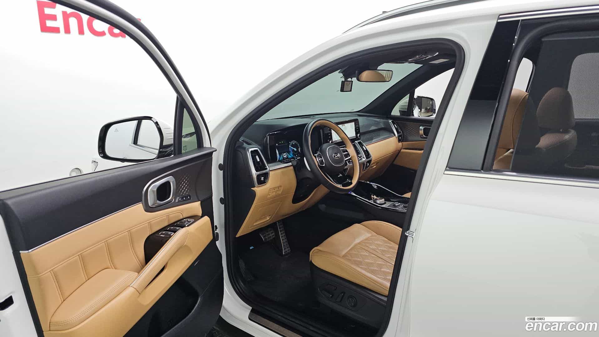 Sorento Kia 2021.2-INNER-010