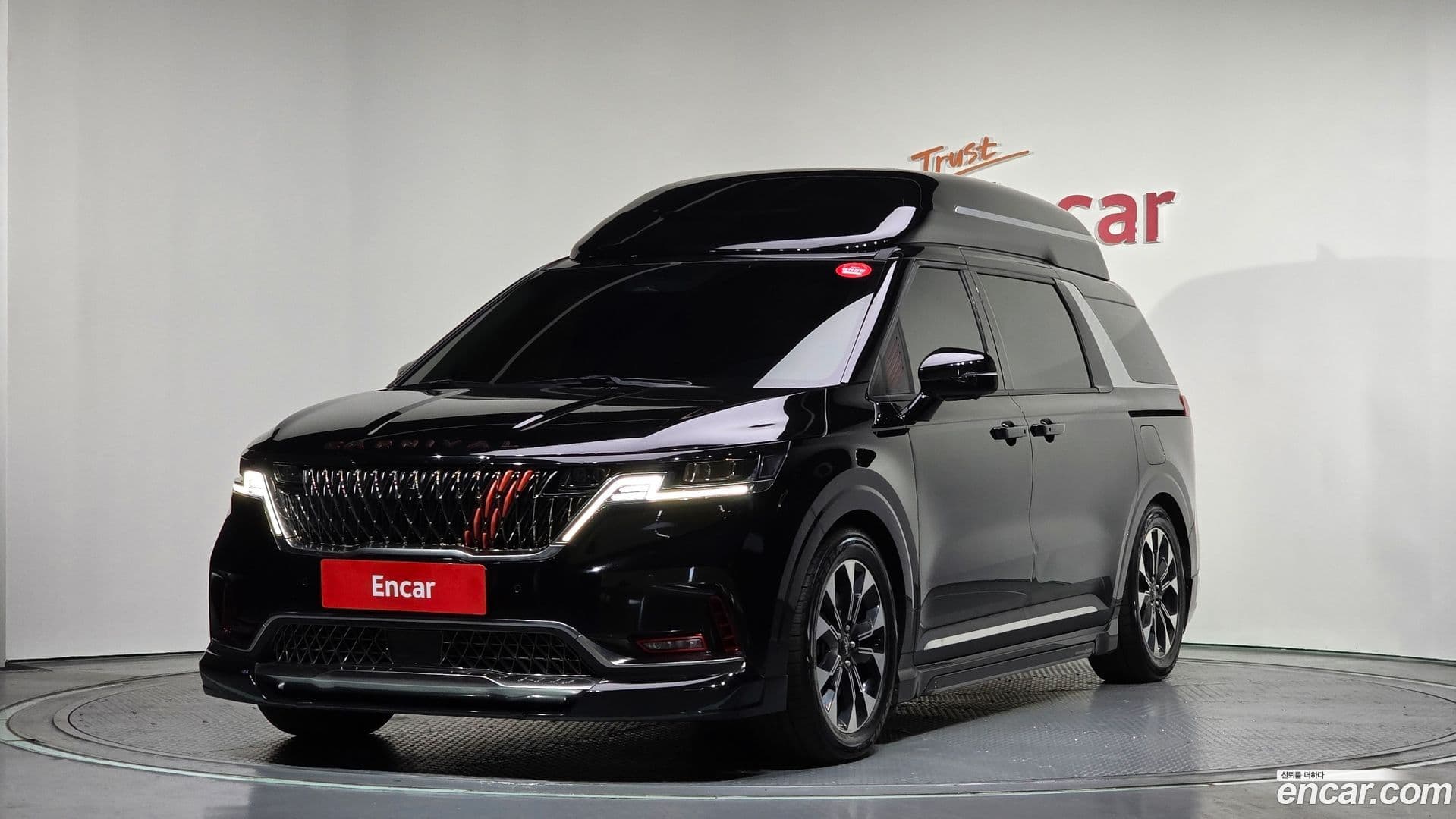 Main__Slider__Photo:Canival Kia 2023.7-0