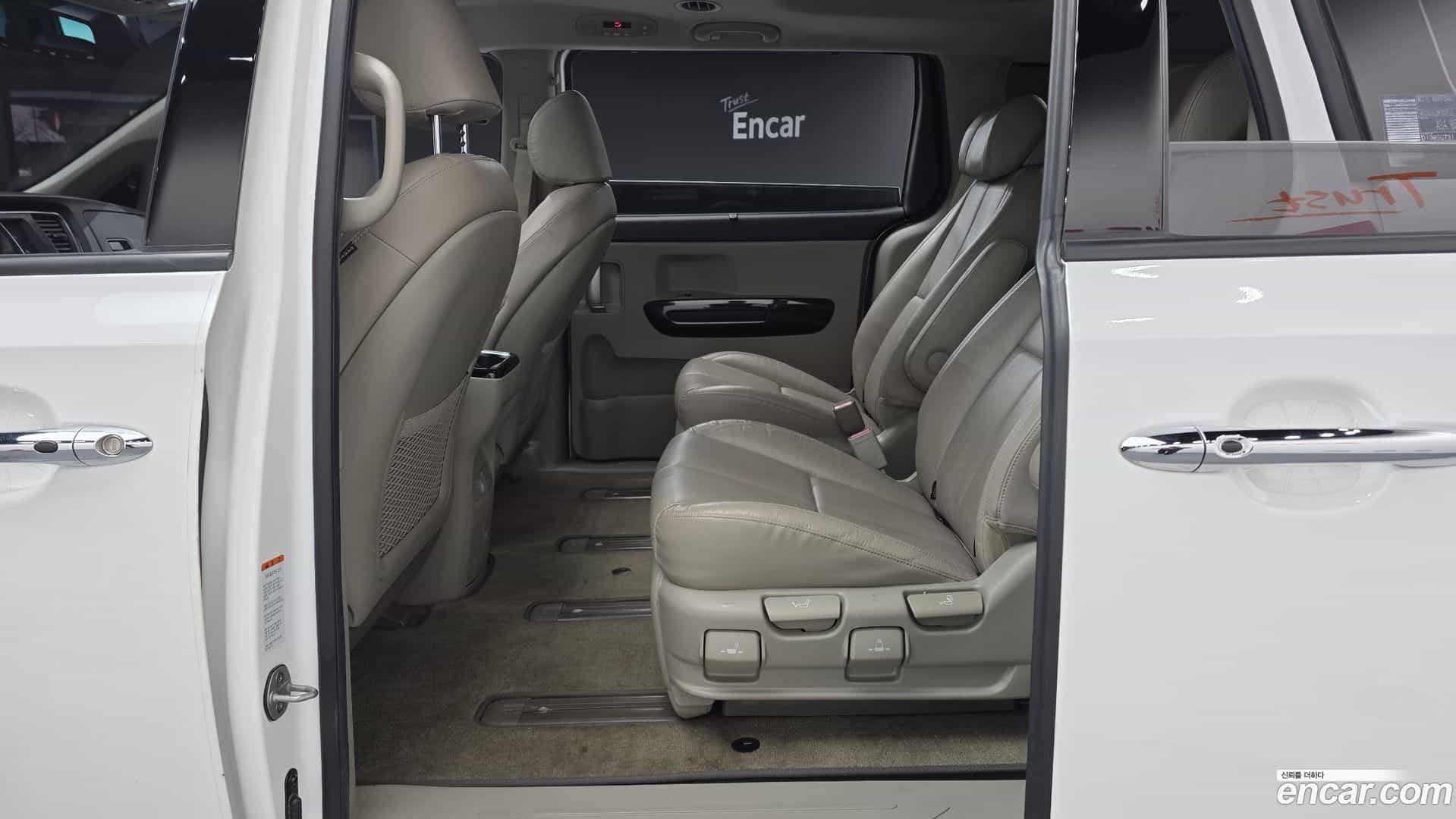 Canival Kia 2020.4-OPTION-017