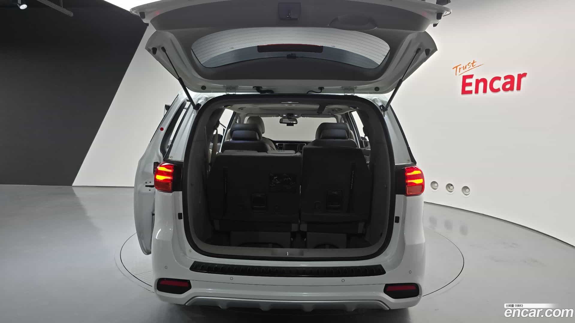 Canival Kia 2020.4-OPTION-024