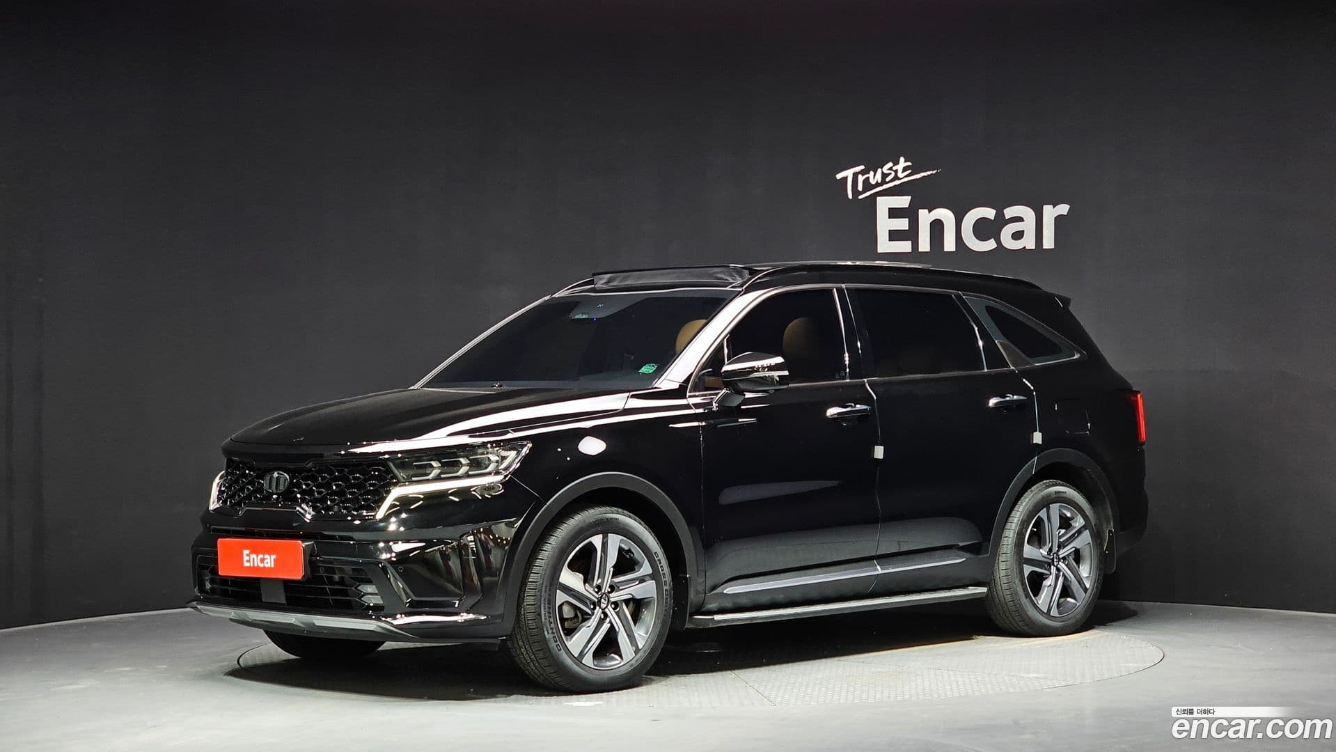 Main__Slider__Photo:Sorento Kia 2020.8-0