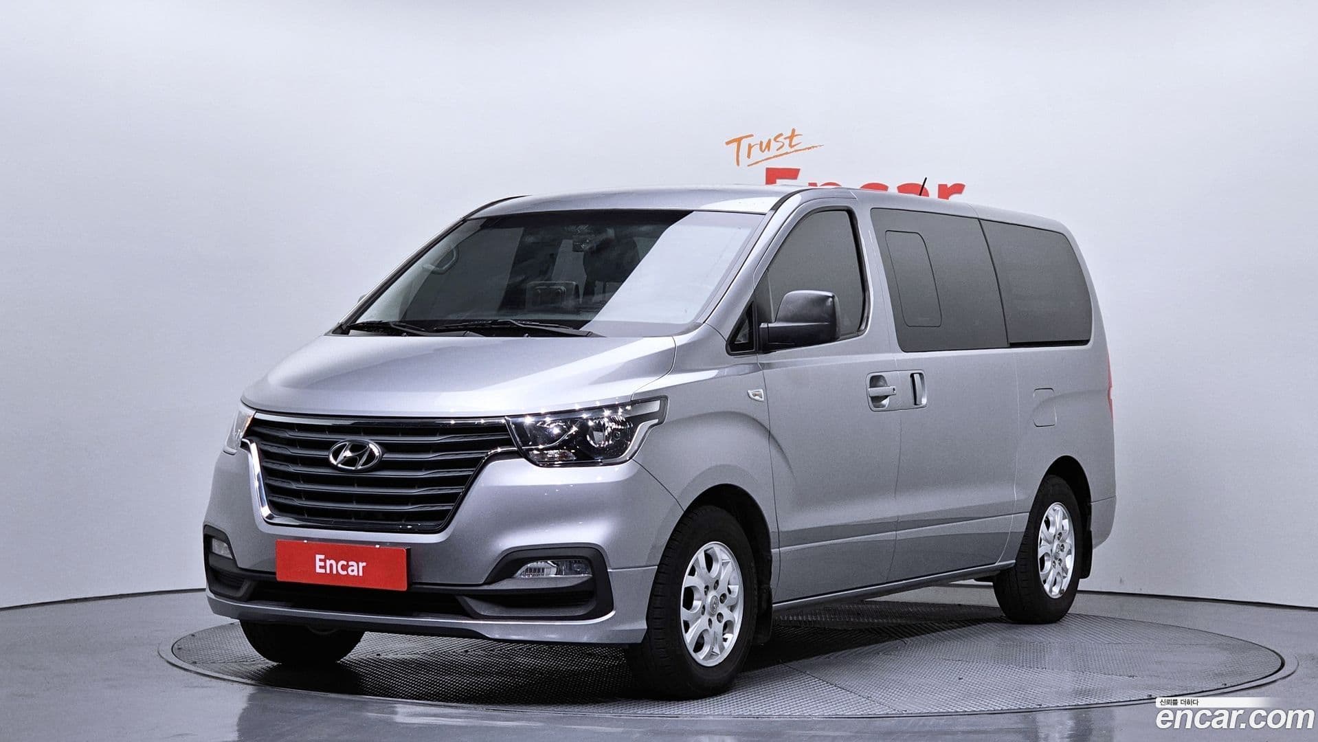 Main__Slider__Photo:Starex Hyundai 2019.0-0