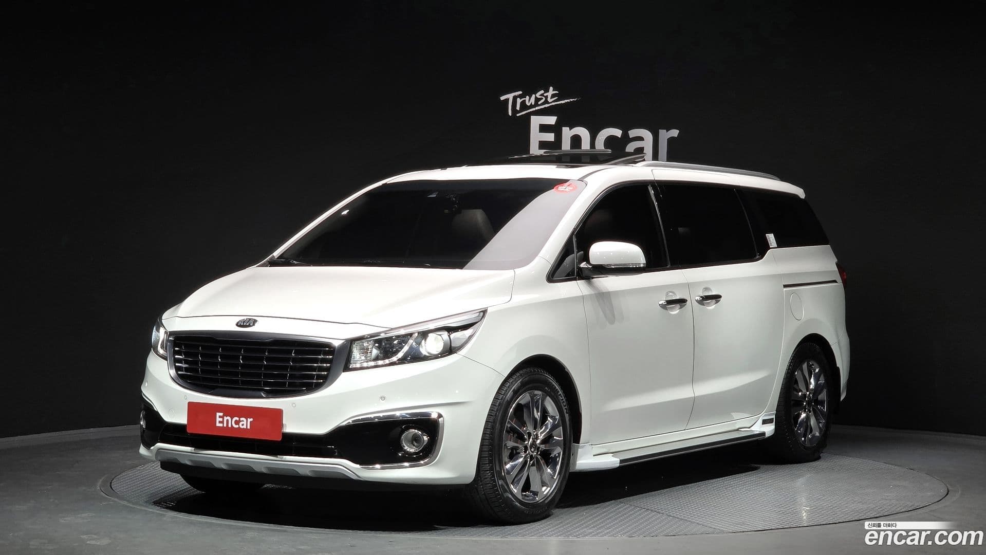 Main__Slider__Photo:Canival Kia 2015.0-0